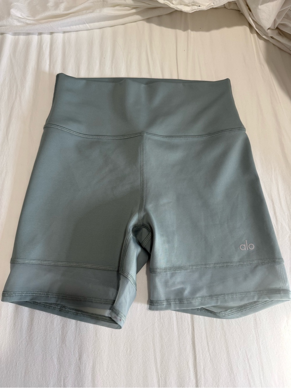 ALO Yoga High-Rise Bike Shorts in Sage